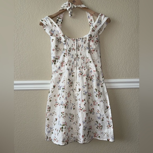 LIKE NEW Reformation 100% Linen Stanford Mini Dress White Floral Size 4 - Picture 4 of 12
